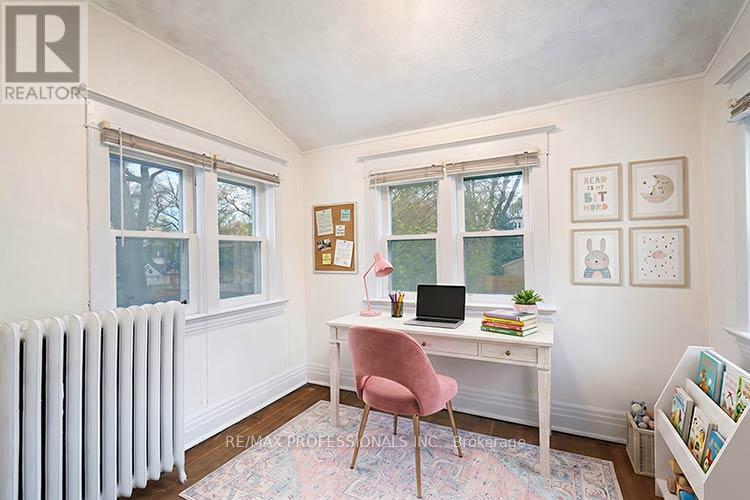 316 Durie Street, Toronto, Ontario  M6S 3G3 - Photo 24 - W13059920