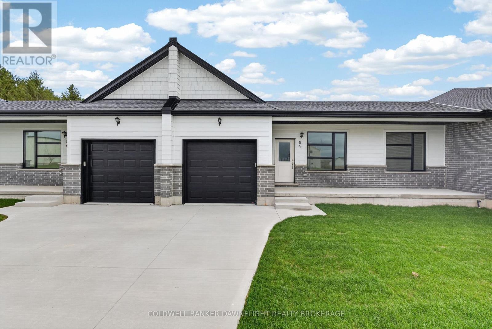 54 Moonlight Court, Central Huron, Ontario  N0M 1L0 - Photo 1 - X12750376