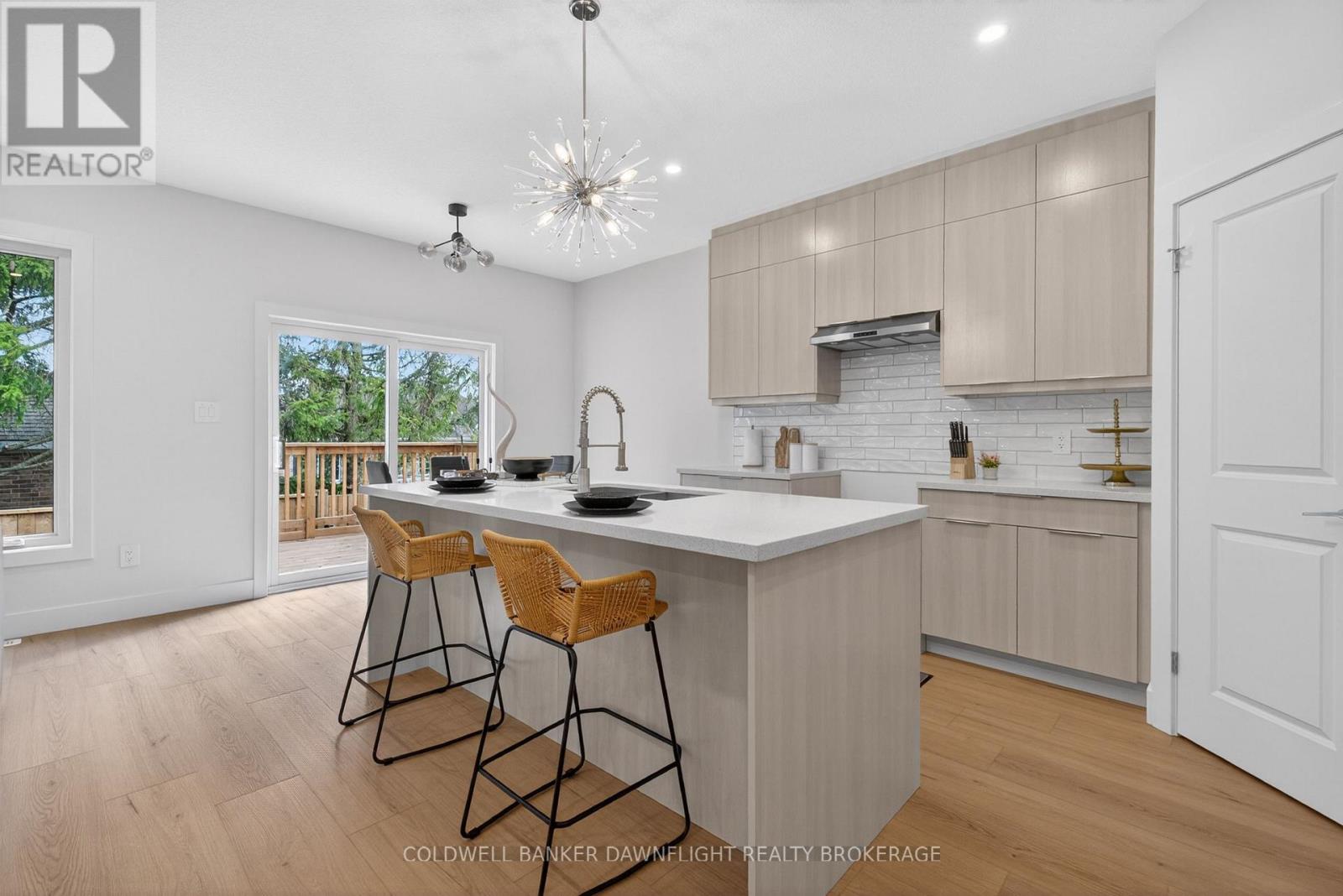 54 Moonlight Court, Central Huron, Ontario  N0M 1L0 - Photo 6 - X12750376