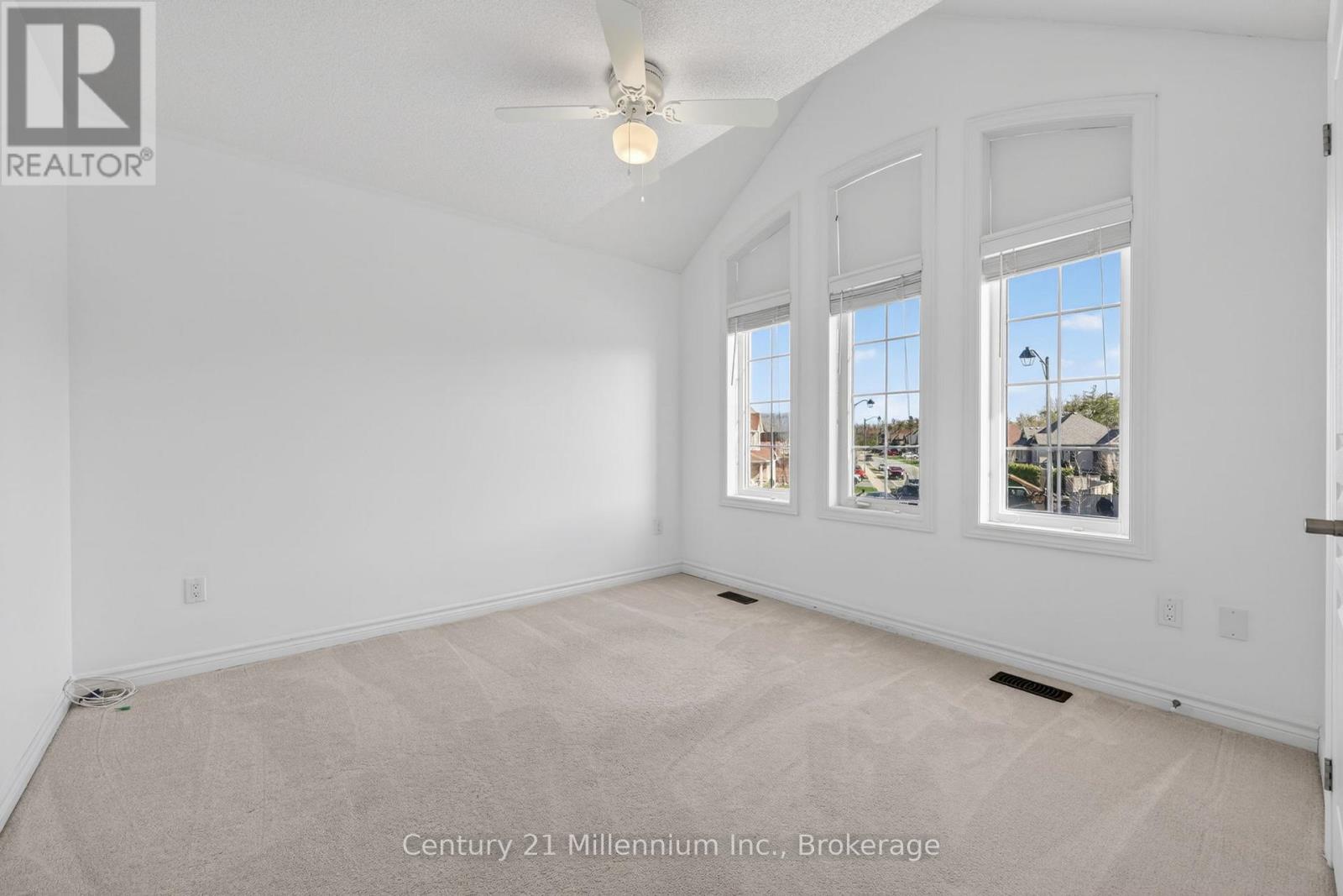 18 Marks Road, Springwater, Ontario  L9X 1A8 - Photo 15 - S13064194