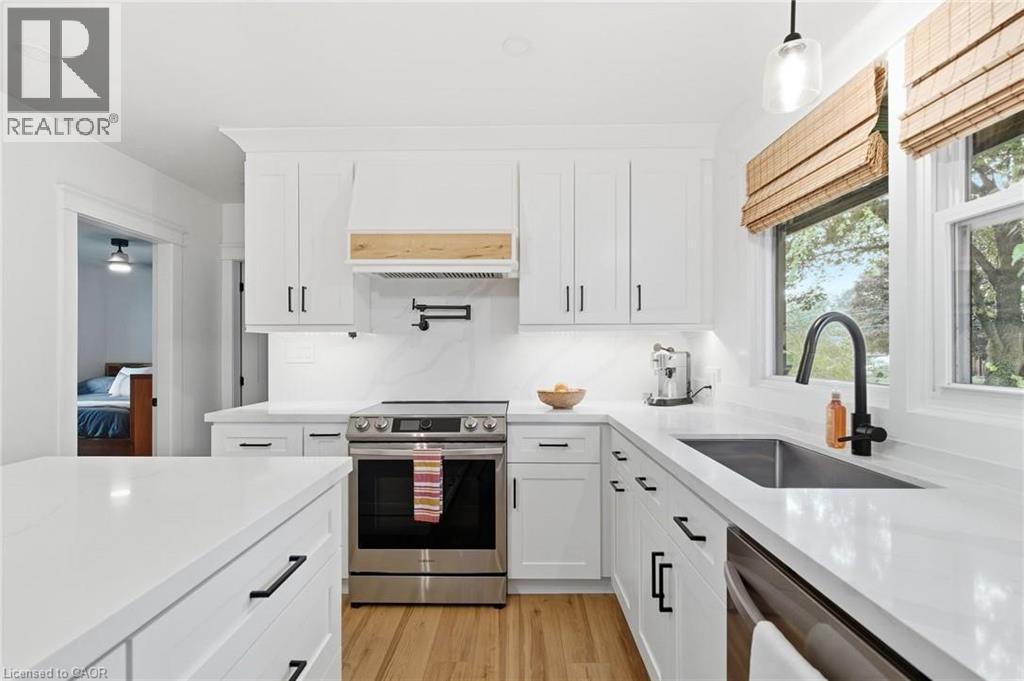 570 Westview Avenue, Hamilton, Ontario  L9G 1N9 - Photo 19 - 40812564