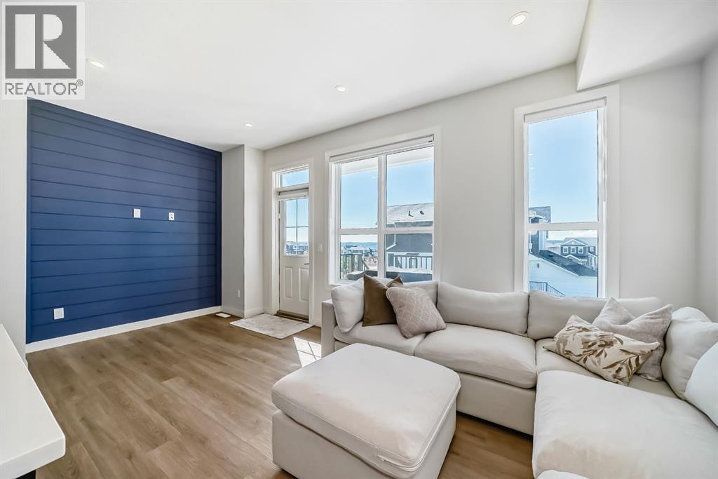 8 Heritage Lane, Cochrane, Alberta  T4C 2J8 - Photo 18 - A2288723