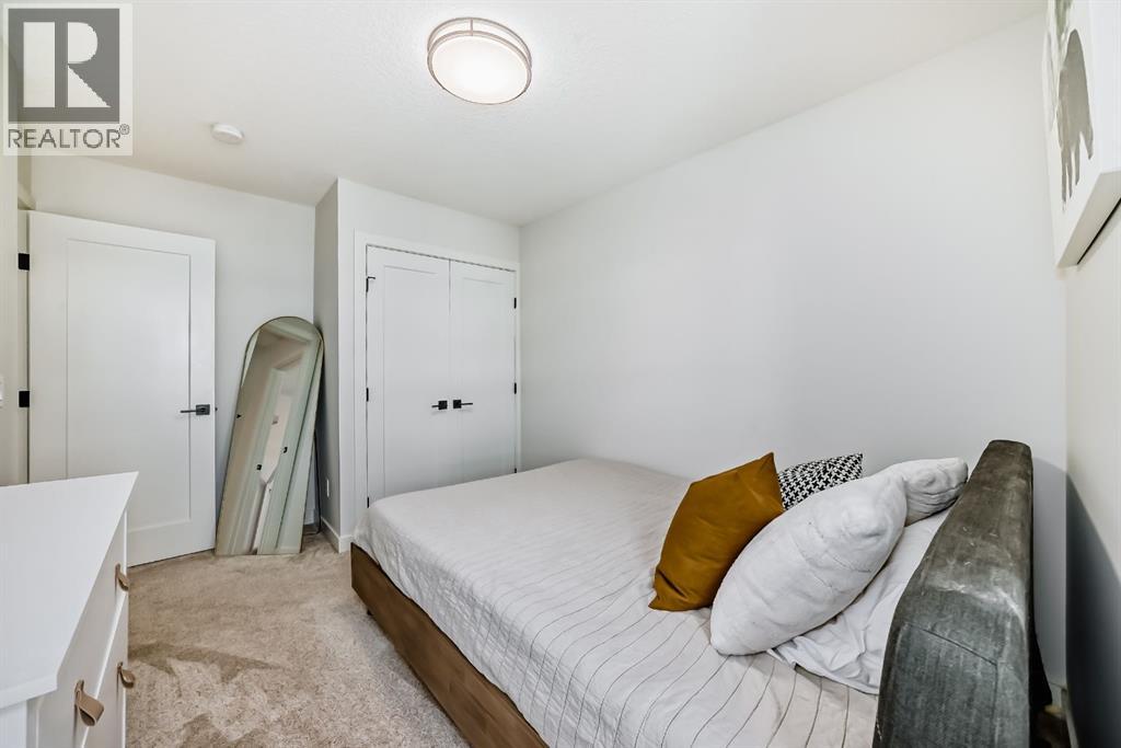 8 Heritage Lane, Cochrane, Alberta  T4C 2J8 - Photo 36 - A2288723