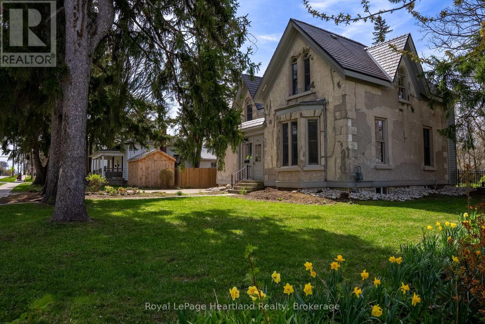 154 Ontario Street, Central Huron (Clinton), Ontario  N0M 1L0 - Photo 4 - X13064190