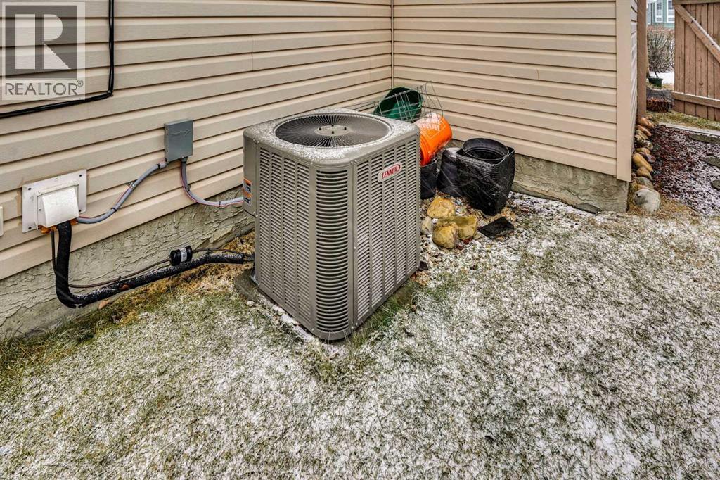 39 Douglasview Road SE, Calgary, Alberta  T2Z 2S8 - Photo 47 - A2292349