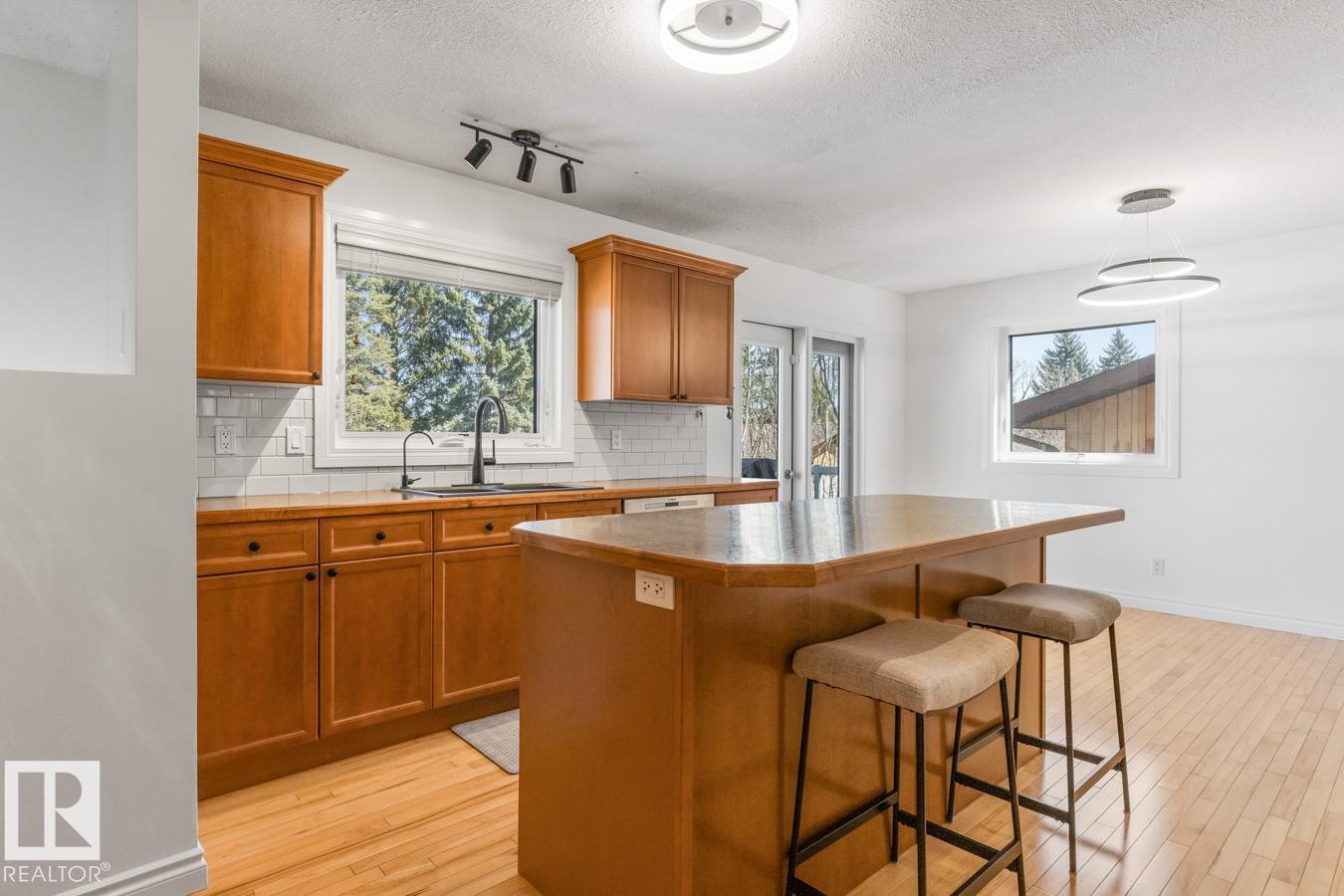 18536 68 Av Nw, Edmonton, Alberta  T5T 2M7 - Photo 2 - E4484925
