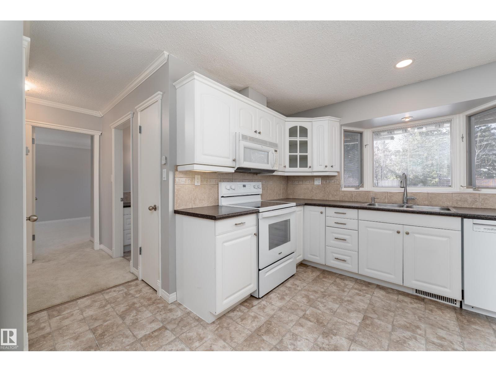 4212 52 St, Camrose, Alberta  T4V 1T4 - Photo 11 - E4484930