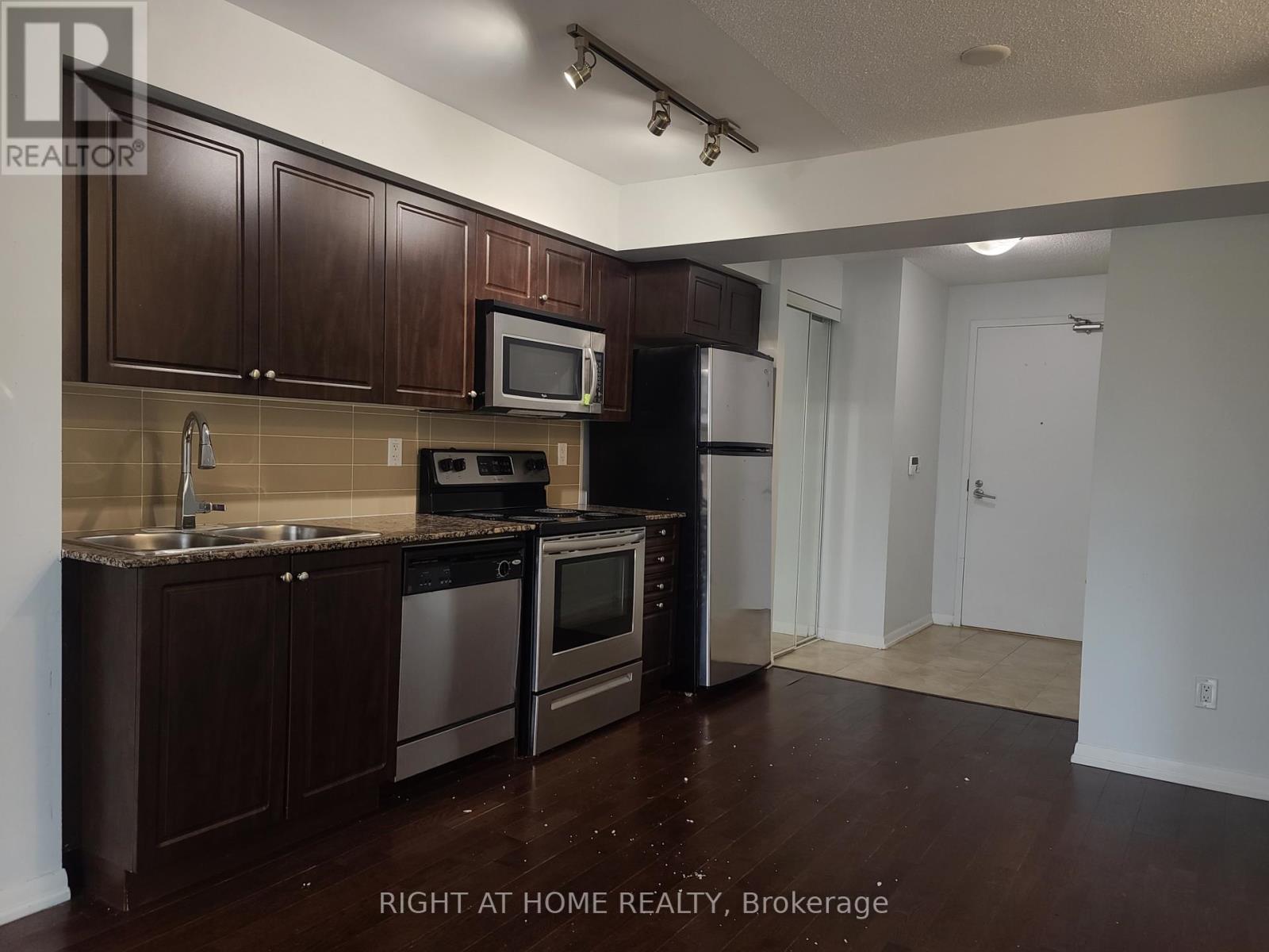 665 - 209 Fort York Boulevard, Toronto, Ontario  M5V 4A1 - Photo 22 - C13064230