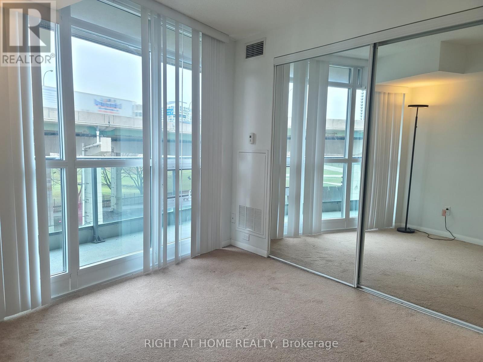 665 - 209 Fort York Boulevard, Toronto, Ontario  M5V 4A1 - Photo 25 - C13064230