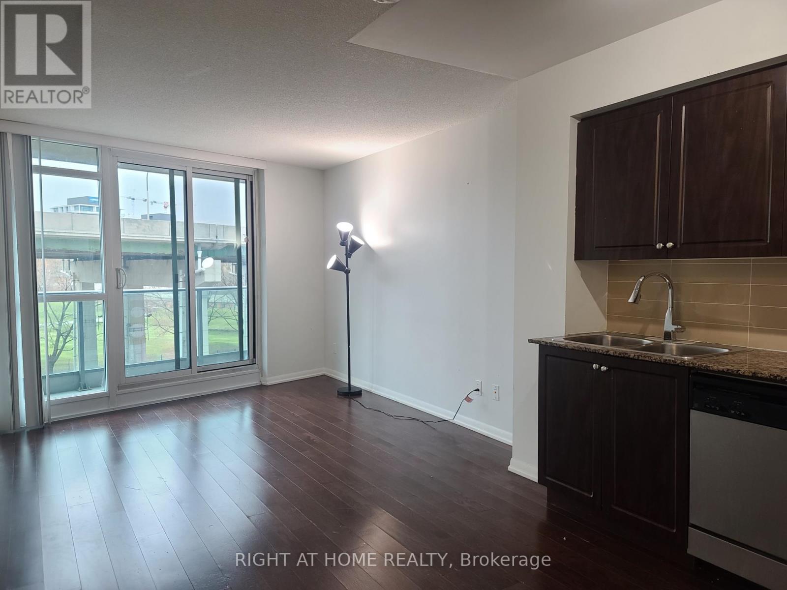 665 - 209 Fort York Boulevard, Toronto, Ontario  M5V 4A1 - Photo 30 - C13064230