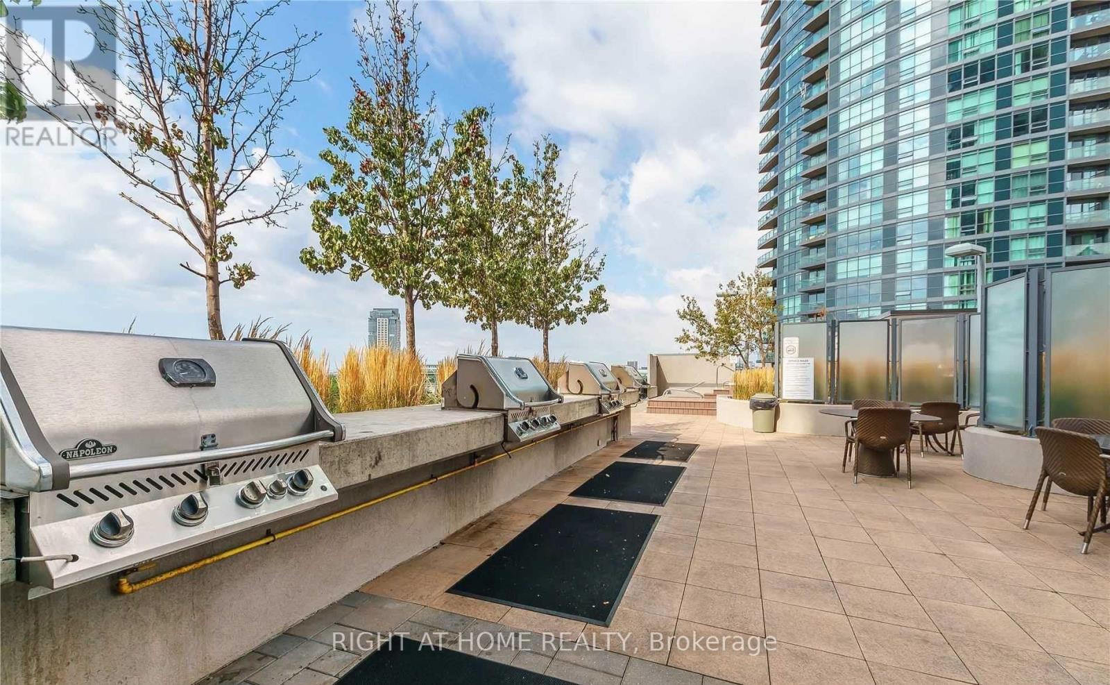 665 - 209 Fort York Boulevard, Toronto, Ontario  M5V 4A1 - Photo 4 - C13064230