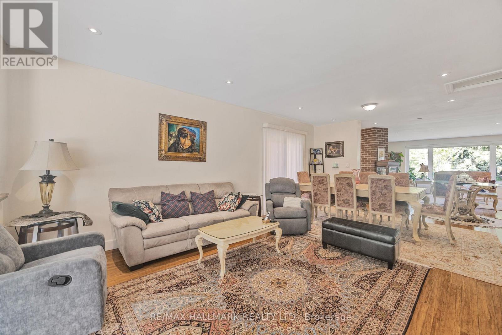 19 Talwood Drive, Toronto, Ontario  M3B 2P4 - Photo 18 - C13064252