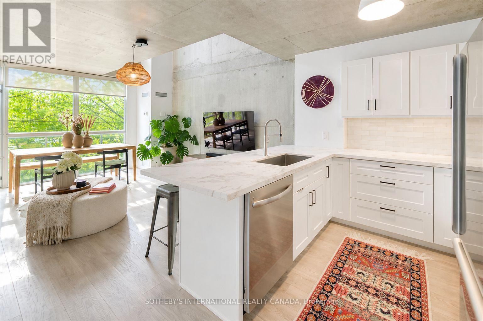 312 - 954 KING STREET W, Toronto, Ontario