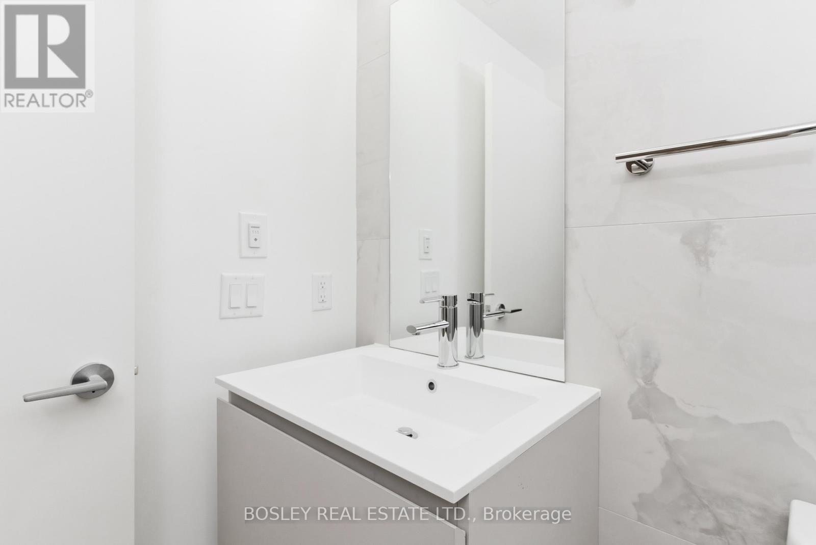 204 - 761 Queen Street E, Toronto, Ontario  M4A 1H3 - Photo 15 - E13064132