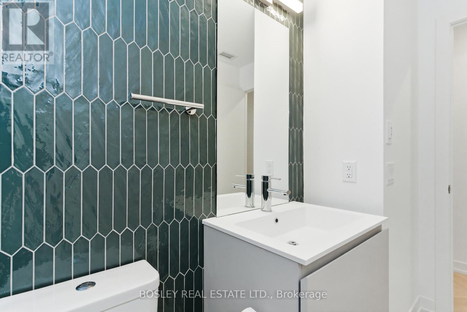 204 - 761 Queen Street E, Toronto, Ontario  M4A 1H3 - Photo 24 - E13064132