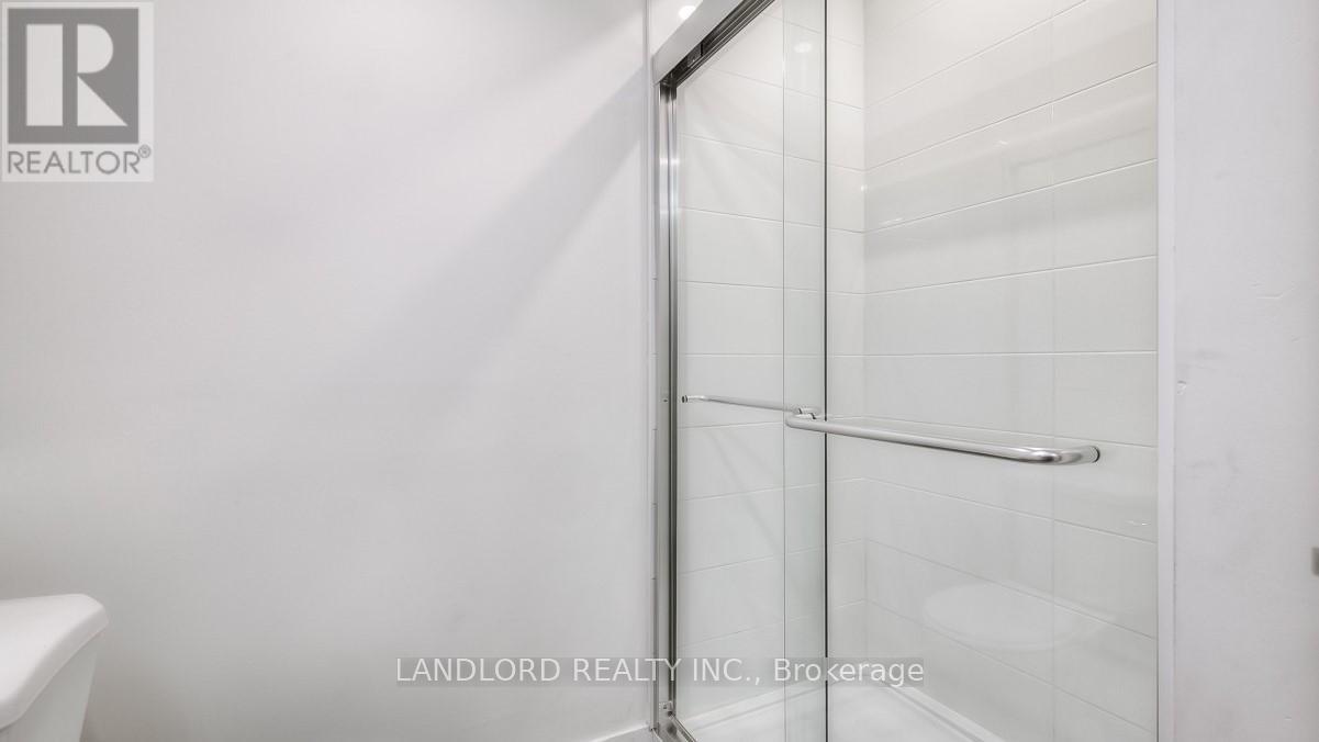 601 Logan Avenue, Toronto, Ontario  M4K 3B9 - Photo 31 - E13064220