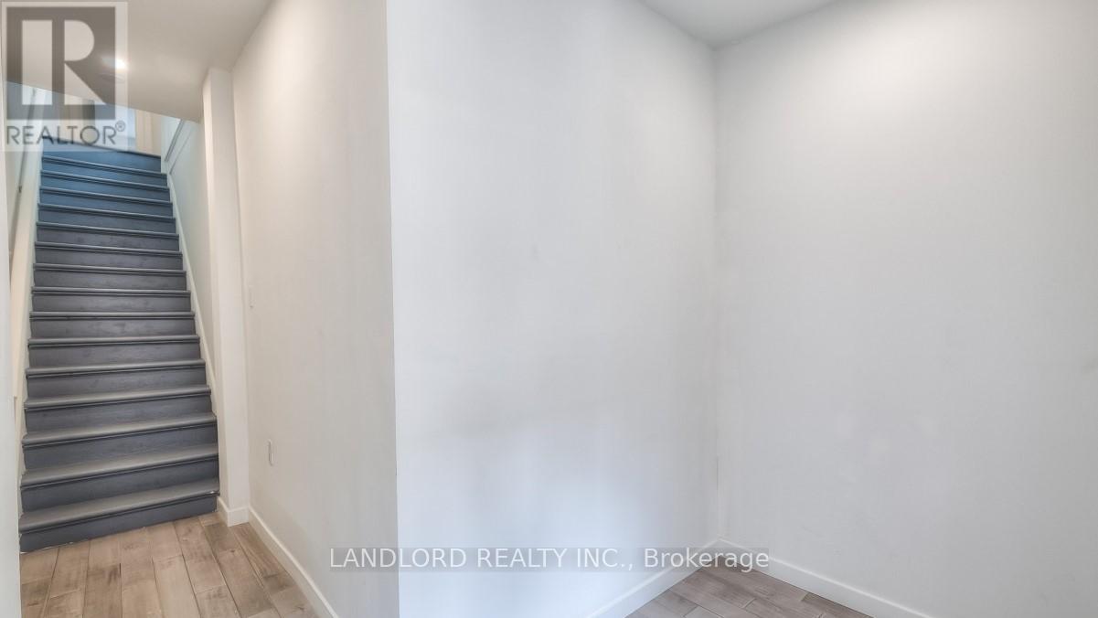 601 Logan Avenue, Toronto, Ontario  M4K 3B9 - Photo 40 - E13064220