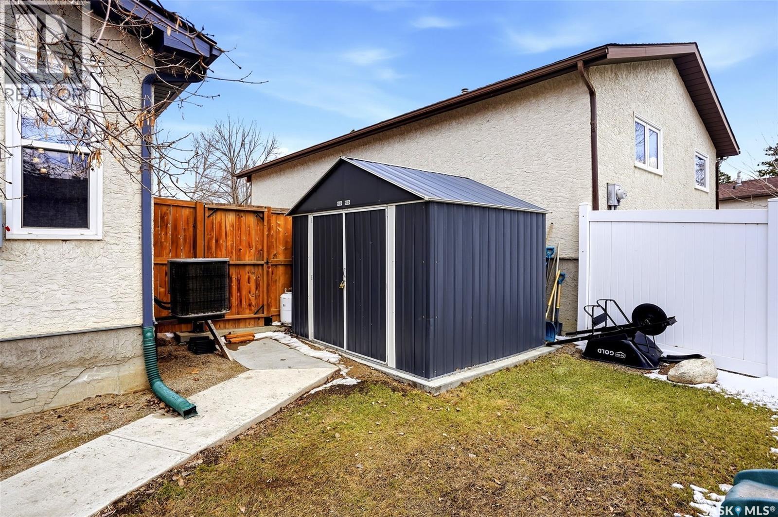 7203 Lawrence Drive, Regina, Saskatchewan  S4X 3X7 - Photo 35 - SK034471
