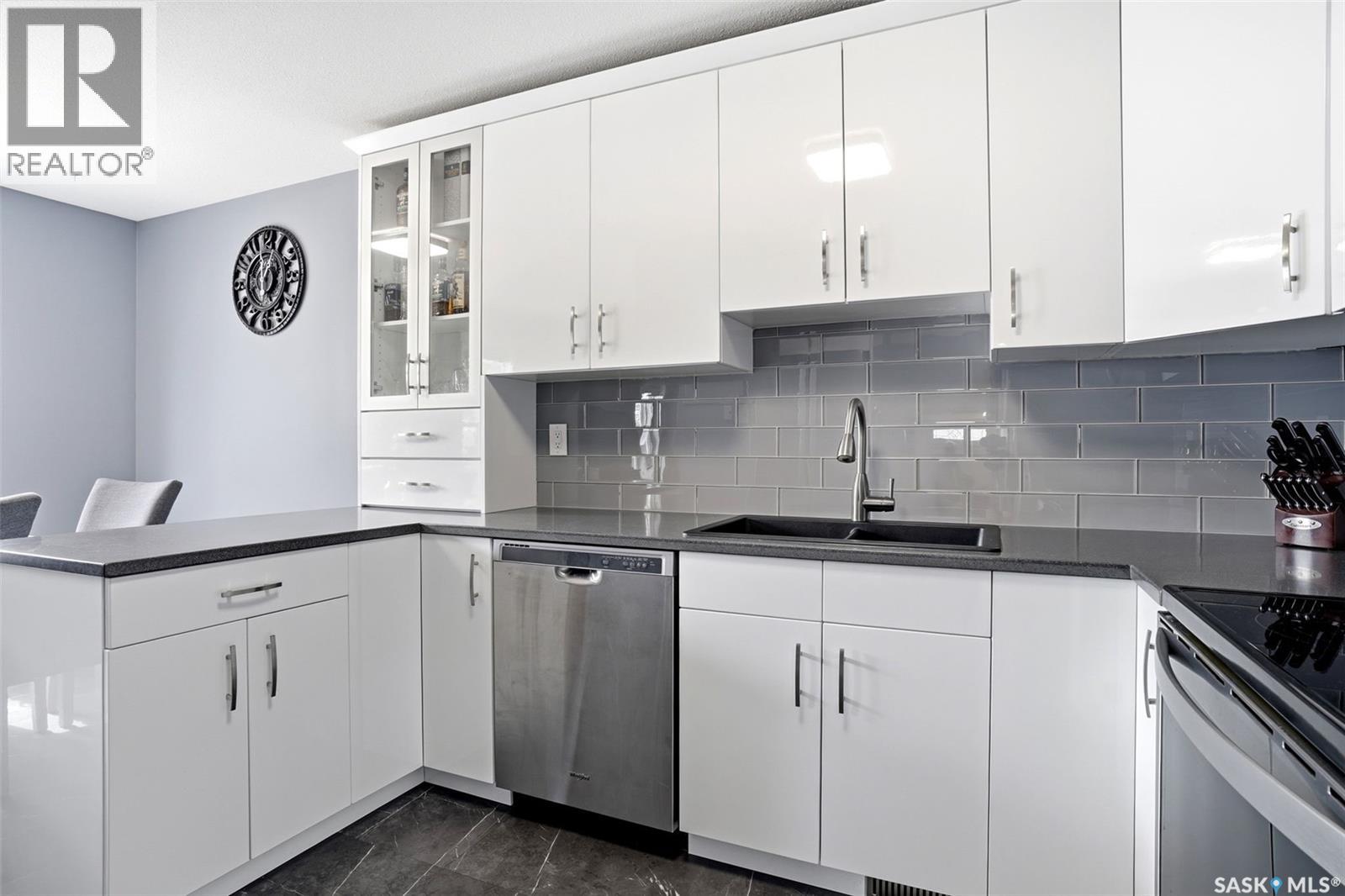 7203 Lawrence Drive, Regina, Saskatchewan  S4X 3X7 - Photo 9 - SK034471