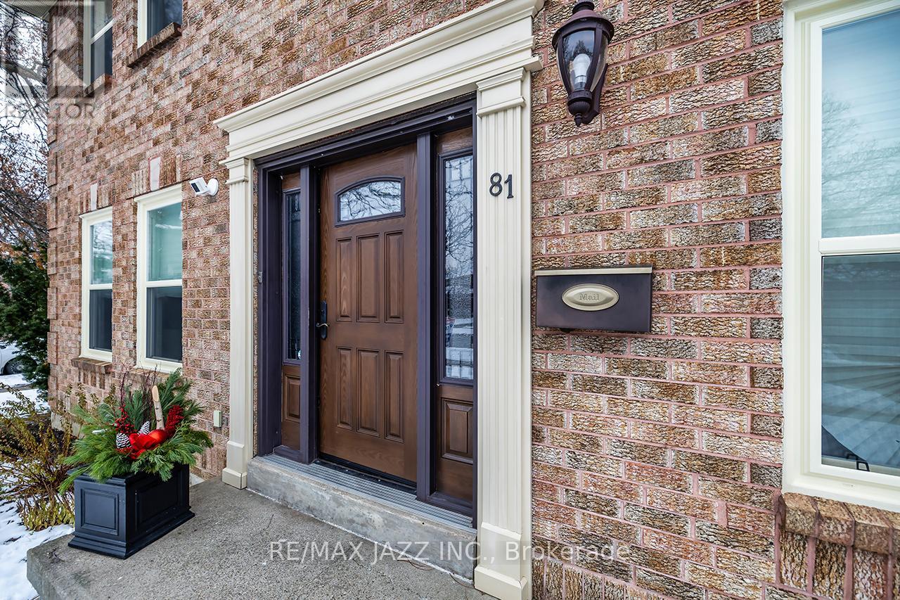 81 Burgby Avenue, Brampton, Ontario  L6X 3E2 - Photo 2 - W12868248