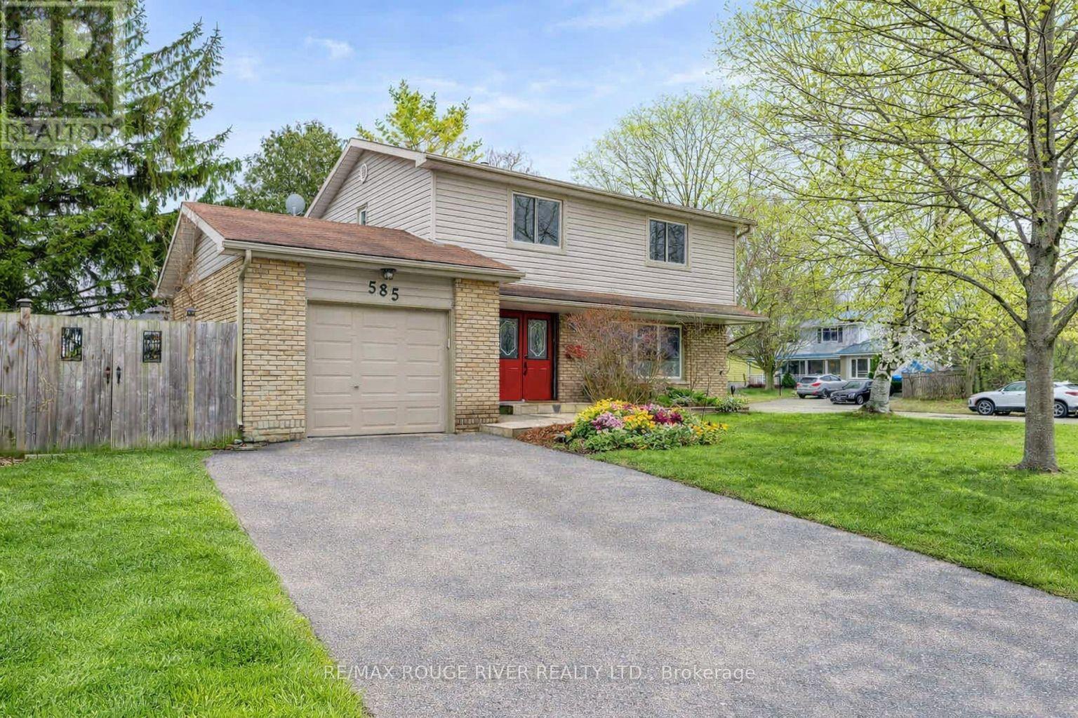 585 BURWASH STREET, Cobourg, Ontario
