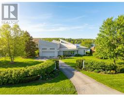 10 BECK BOULEVARD, Penetanguishene, Ontario