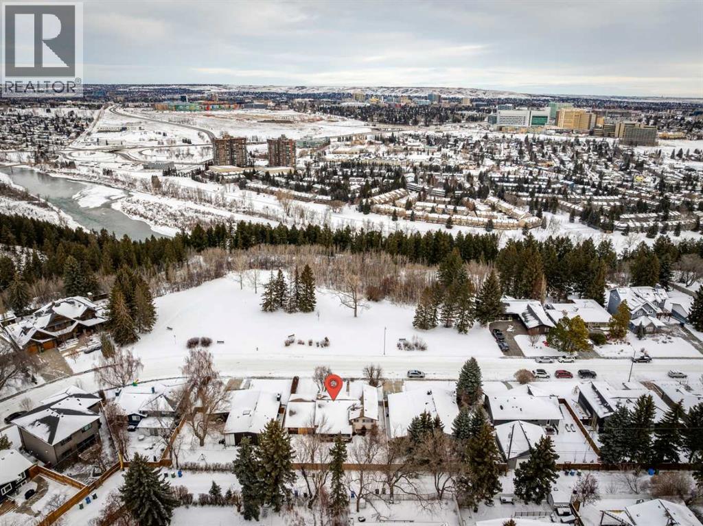149 Wildwood Drive SW, Calgary, Alberta  T3C 3C7 - Photo 1 - A2276203
