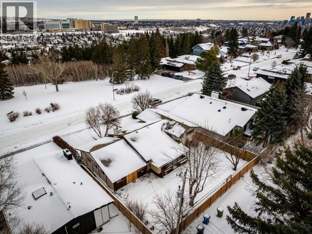 149 Wildwood Drive SW, Calgary, Alberta  T3C 3C7 - Photo 3 - A2276203