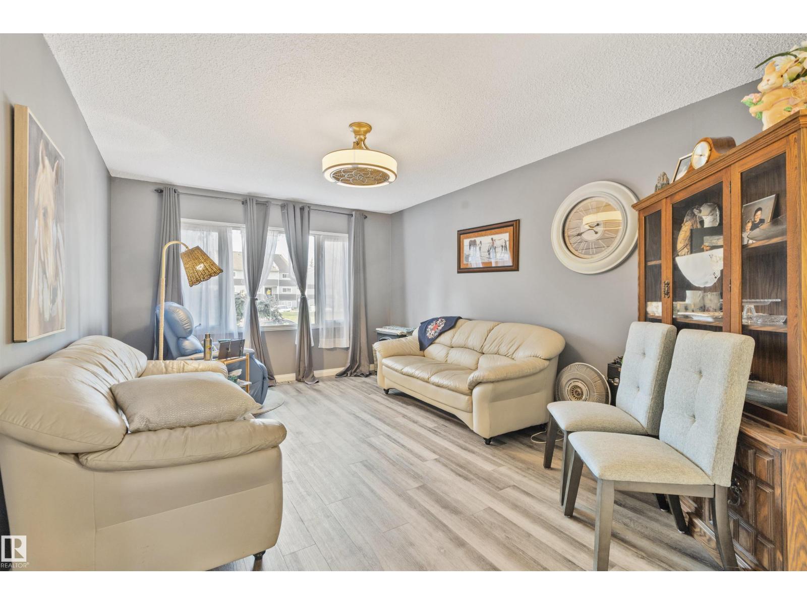 1619 Knottwood Rd N Nw, Edmonton, Alberta  T6K 2N3 - Photo 9 - E4484936