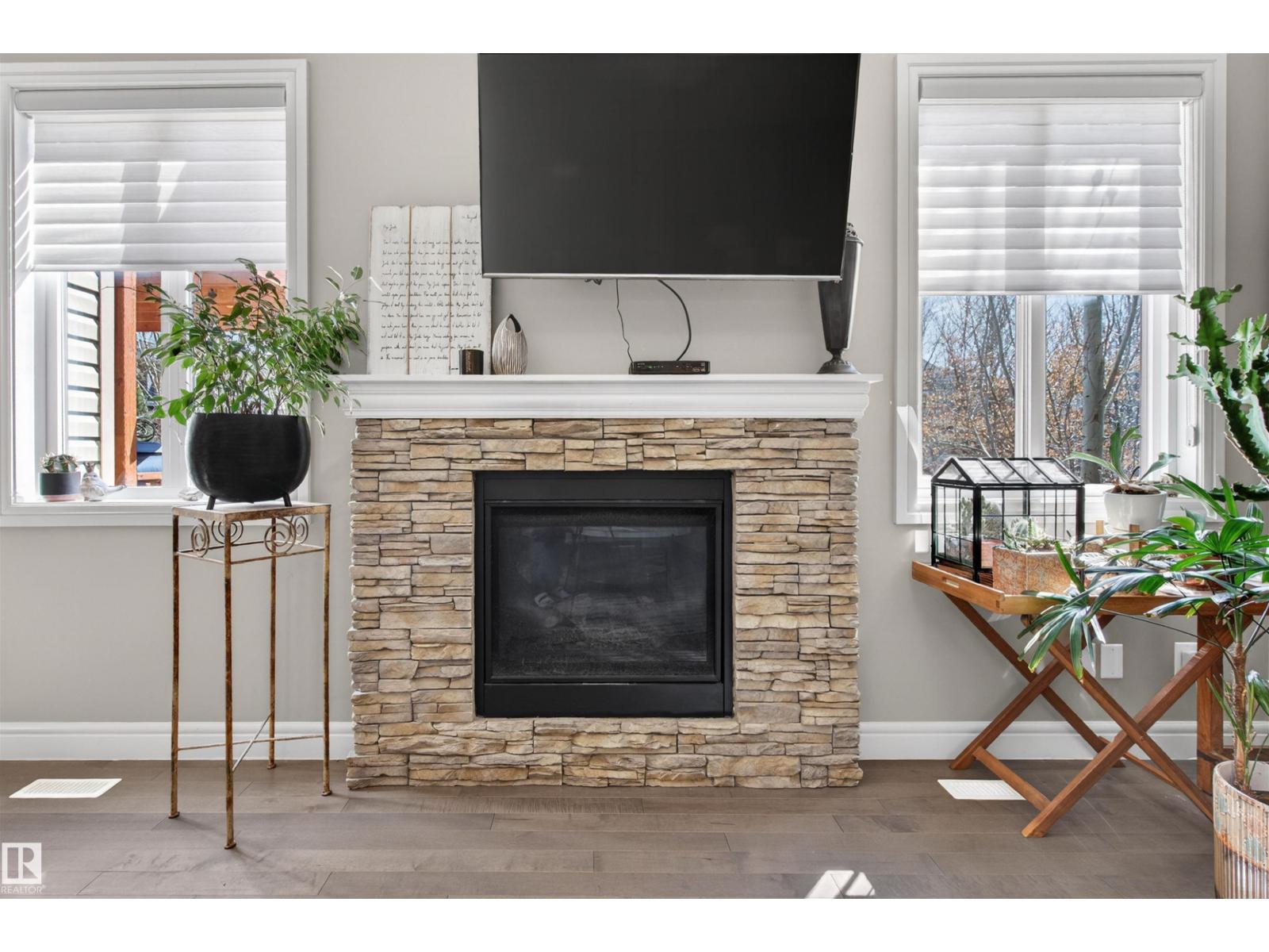 2313 Sparrow Cr Nw, Edmonton, Alberta  T5S 0G8 - Photo 8 - E4484933