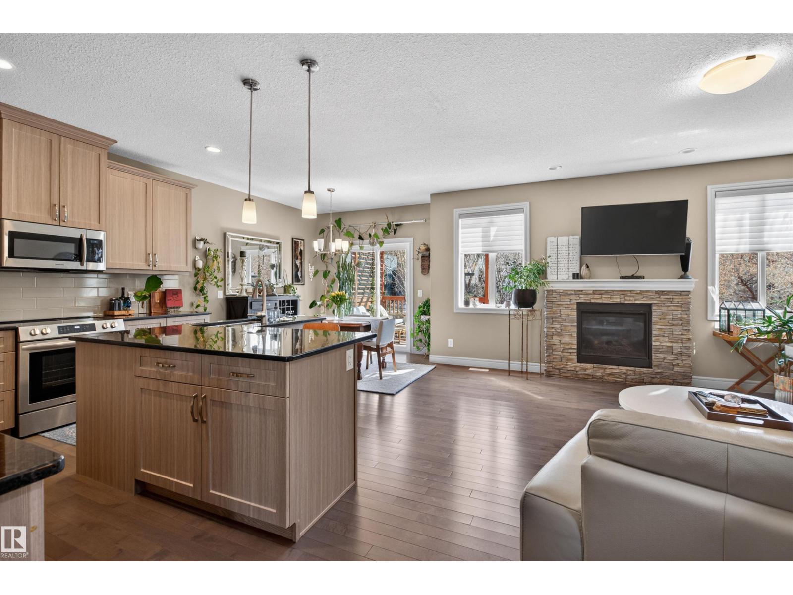 2313 Sparrow Cr Nw, Edmonton, Alberta  T5S 0G8 - Photo 5 - E4484933