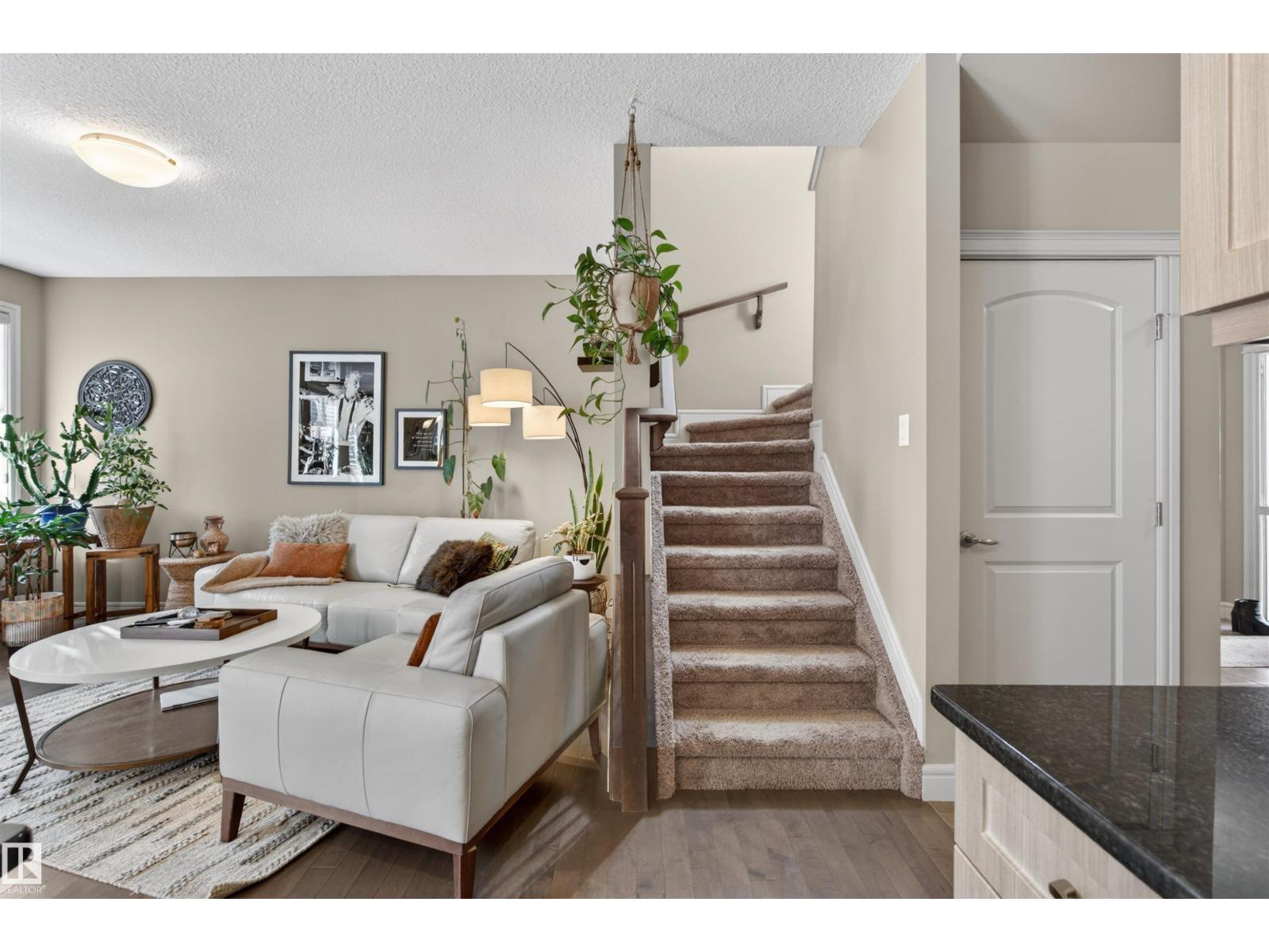 2313 Sparrow Cr Nw, Edmonton, Alberta  T5S 0G8 - Photo 6 - E4484933