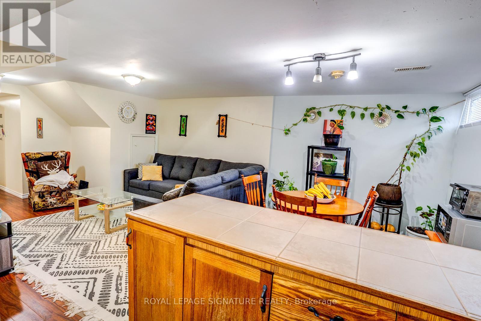 15 Epsom Downs Drive, Brampton, Ontario  L6T 1Y7 - Photo 21 - W13064156