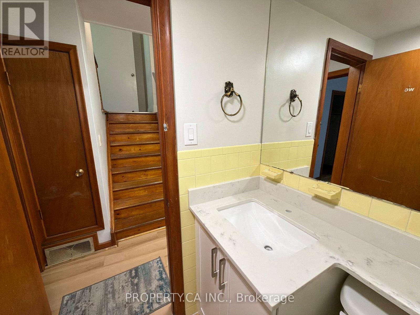 Lower - 3 Bondhead Place, Toronto (Thistletown-Beaumonde Heights), Ontario  M9V 2L9 - Photo 12 - W13064284