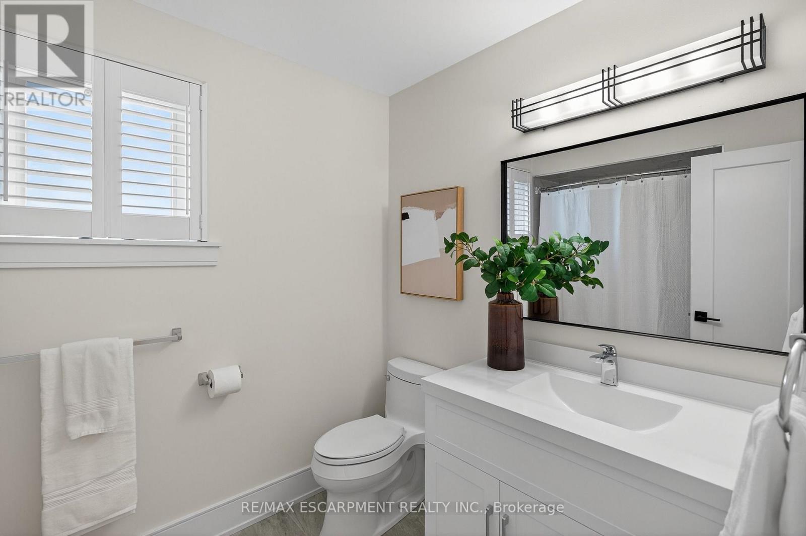 2347 Tweedsmuir Court, Burlington, Ontario  L7P 4K9 - Photo 26 - W13064332