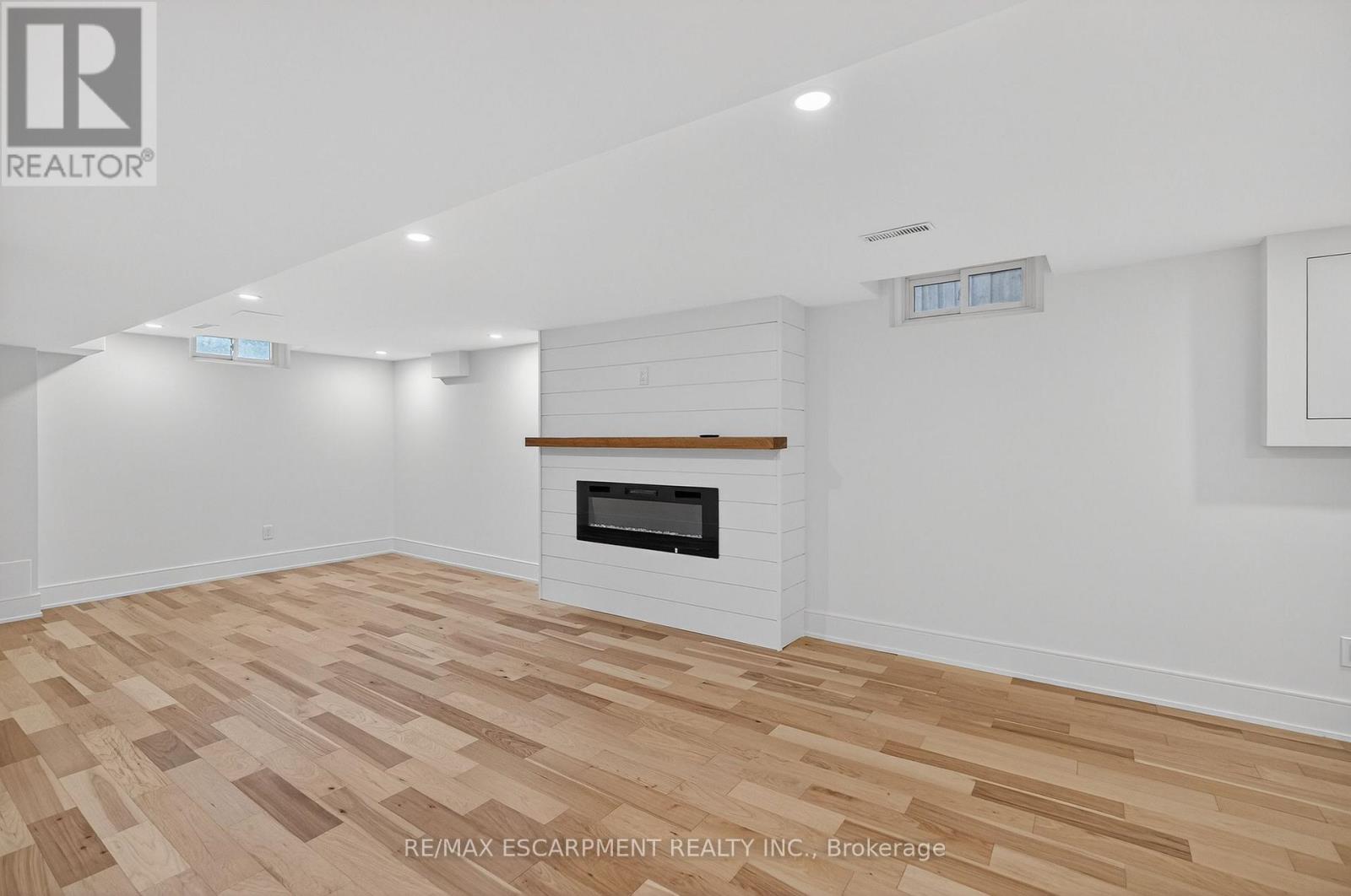 2347 Tweedsmuir Court, Burlington, Ontario  L7P 4K9 - Photo 27 - W13064332