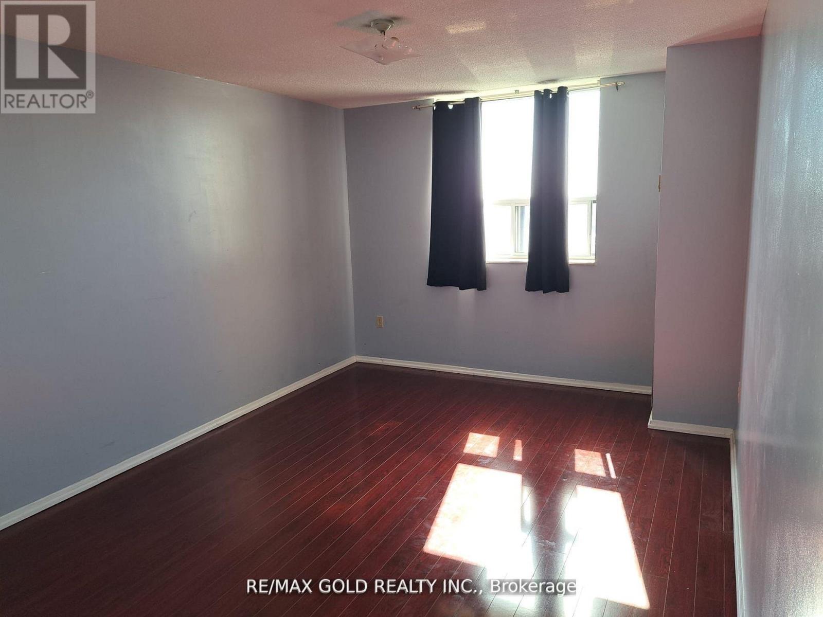 911 - 3 Lisa Street, Brampton, Ontario  L6T 4A2 - Photo 10 - W13064340