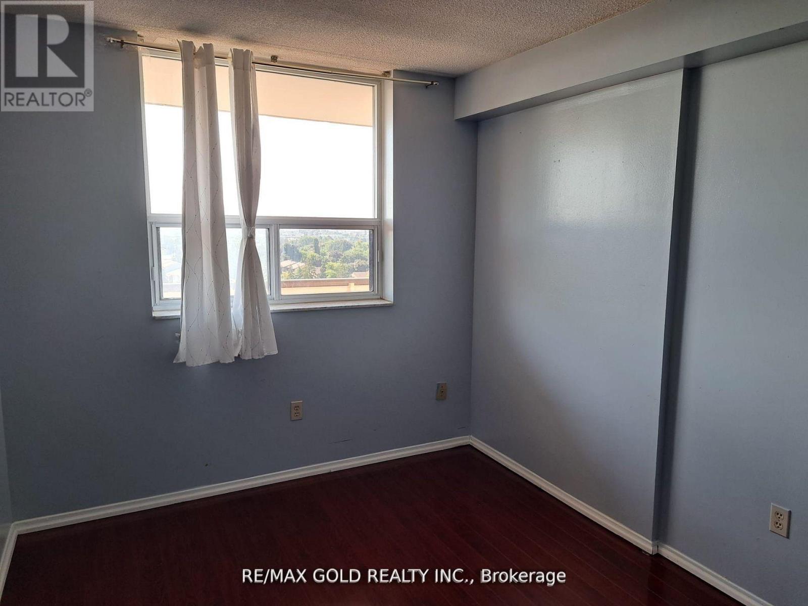 911 - 3 Lisa Street, Brampton, Ontario  L6T 4A2 - Photo 11 - W13064340