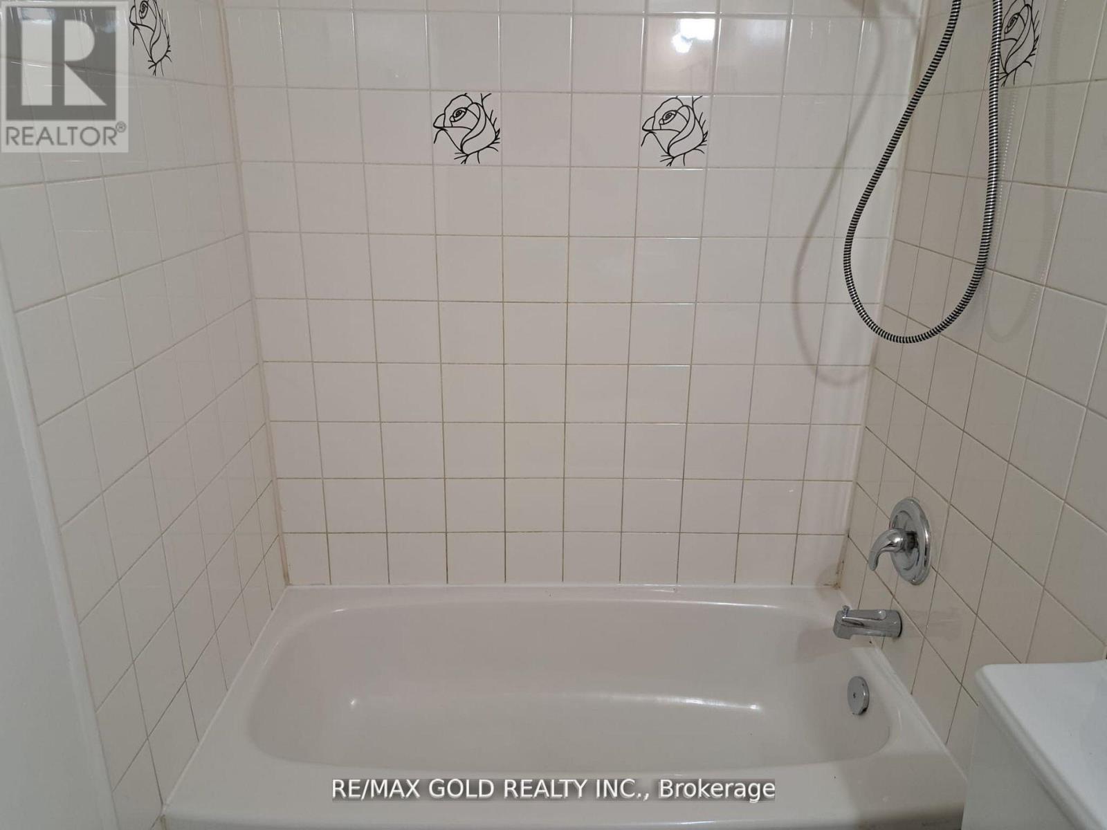 911 - 3 Lisa Street, Brampton, Ontario  L6T 4A2 - Photo 14 - W13064340