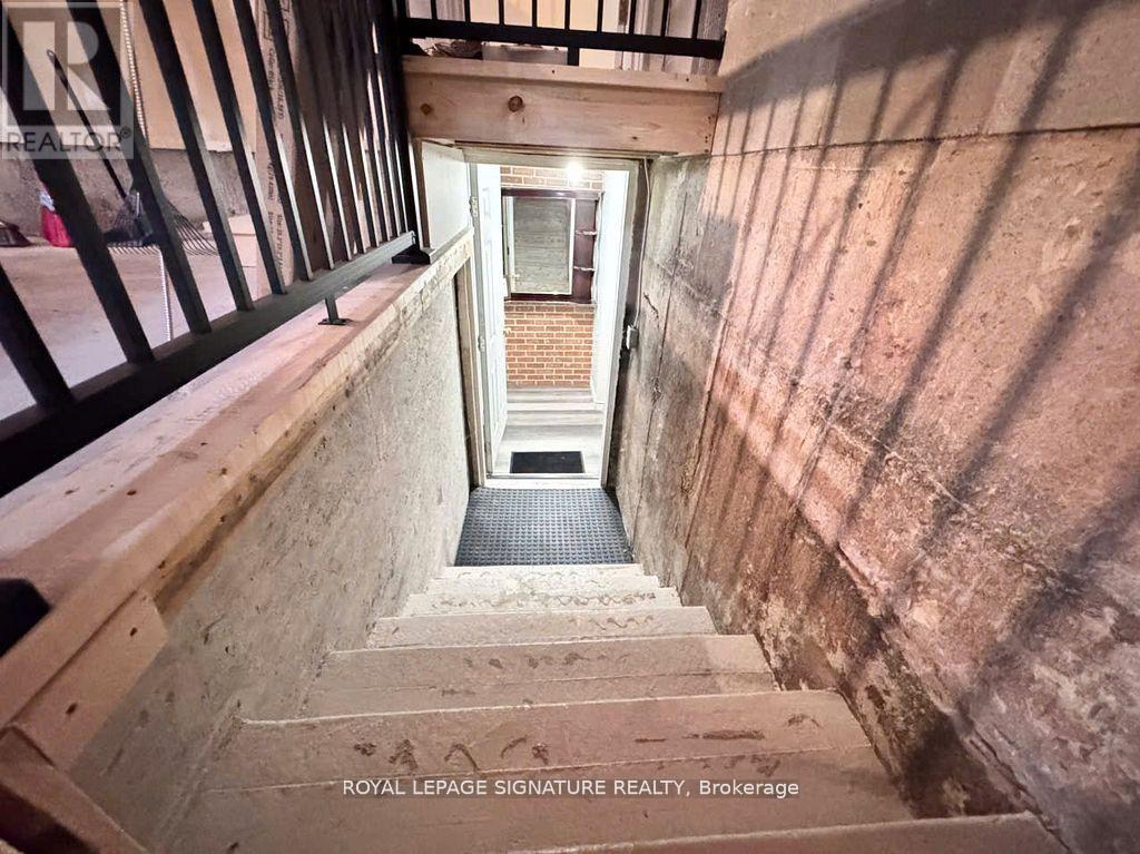 Bsmt - 285 Mississaga Street, Oakville, Ontario  L6L 6J8 - Photo 5 - W13064346