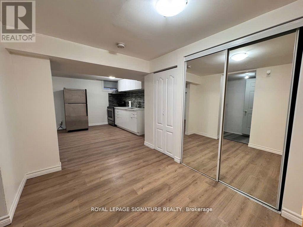 Bsmt - 285 Mississaga Street, Oakville, Ontario  L6L 6J8 - Photo 9 - W13064346