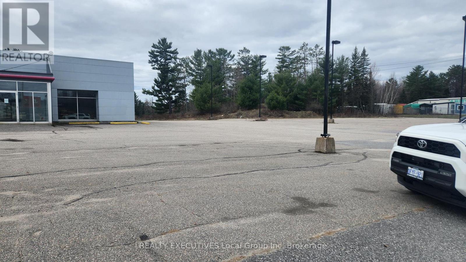 B - 127 Pinewood Park Drive, North Bay, Ontario  P1B 8Z4 - Photo 6 - X12717862