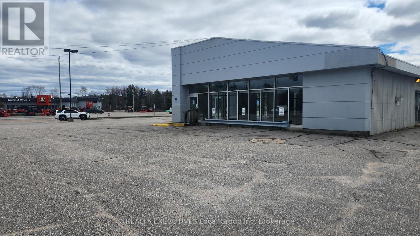 B - 127 Pinewood Park Drive, North Bay, Ontario  P1B 8Z4 - Photo 5 - X12717862