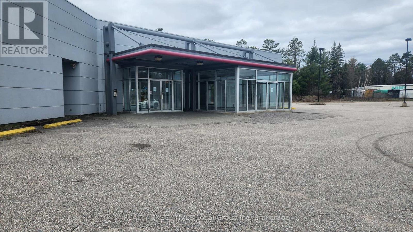B - 127 Pinewood Park Drive, North Bay, Ontario  P1B 8Z4 - Photo 3 - X12717862