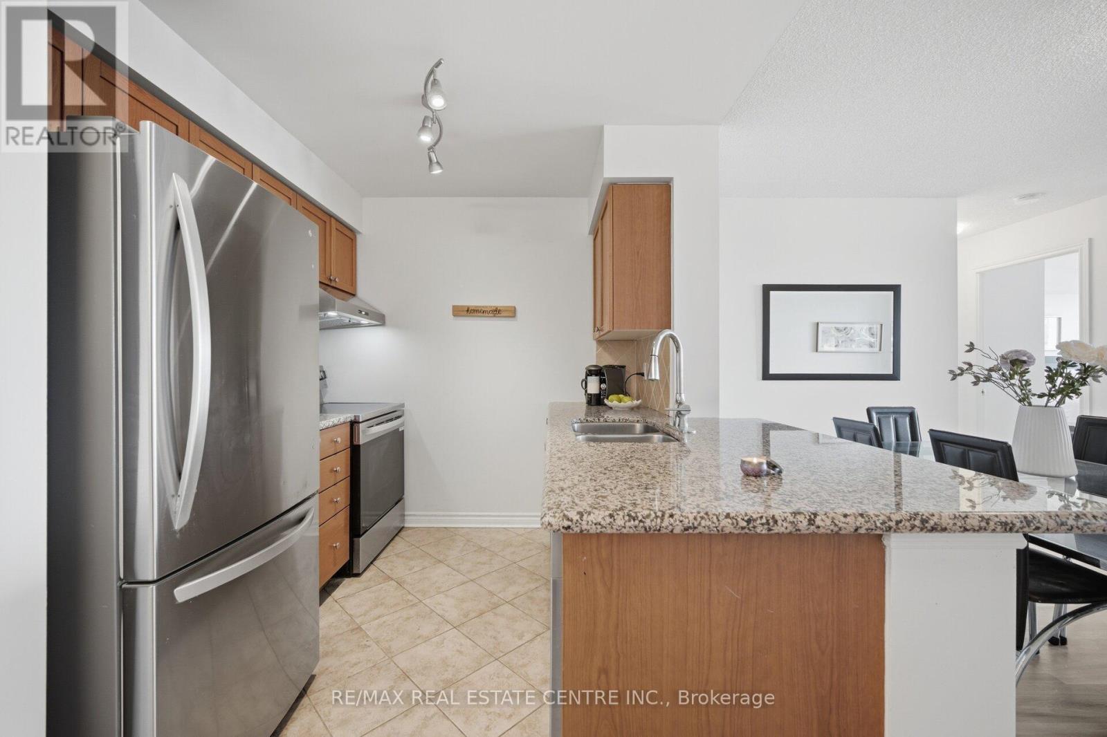 2104 - 61 Town Centre Court, Toronto, Ontario  M1P 5C5 - Photo 15 - E13054080