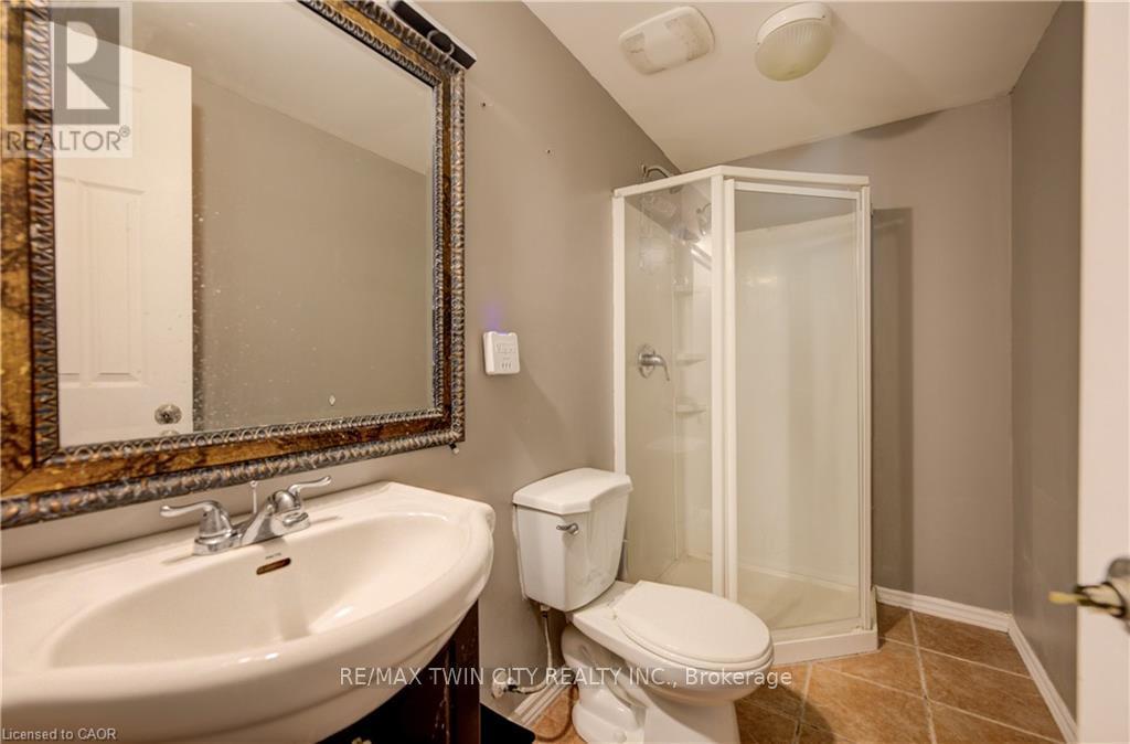 E34 - 110 Activa Avenue, Kitchener, Ontario  N2E 3T3 - Photo 20 - X13064158