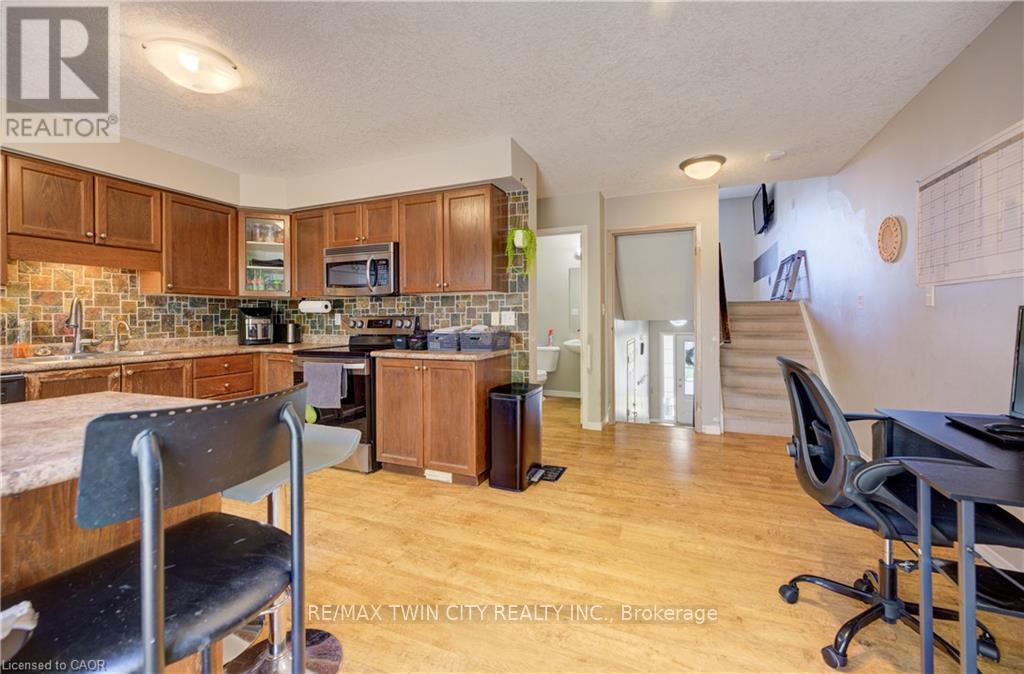 E34 - 110 Activa Avenue, Kitchener, Ontario  N2E 3T3 - Photo 9 - X13064158