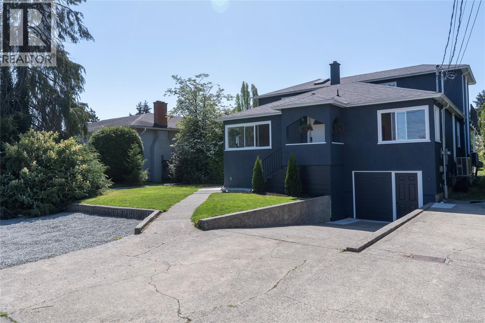715 Middleton St, Saanich, British Columbia  V9A 2E1 - Photo 2 - 1033996