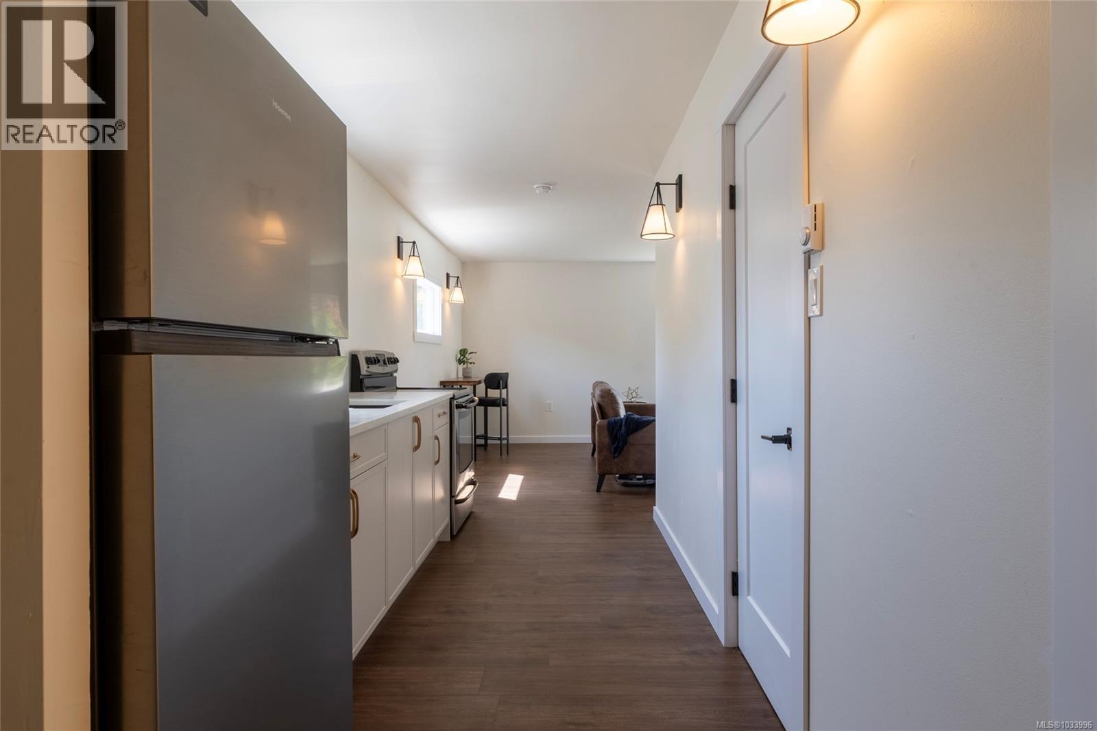 715 Middleton St, Saanich, British Columbia  V9A 2E1 - Photo 25 - 1033996
