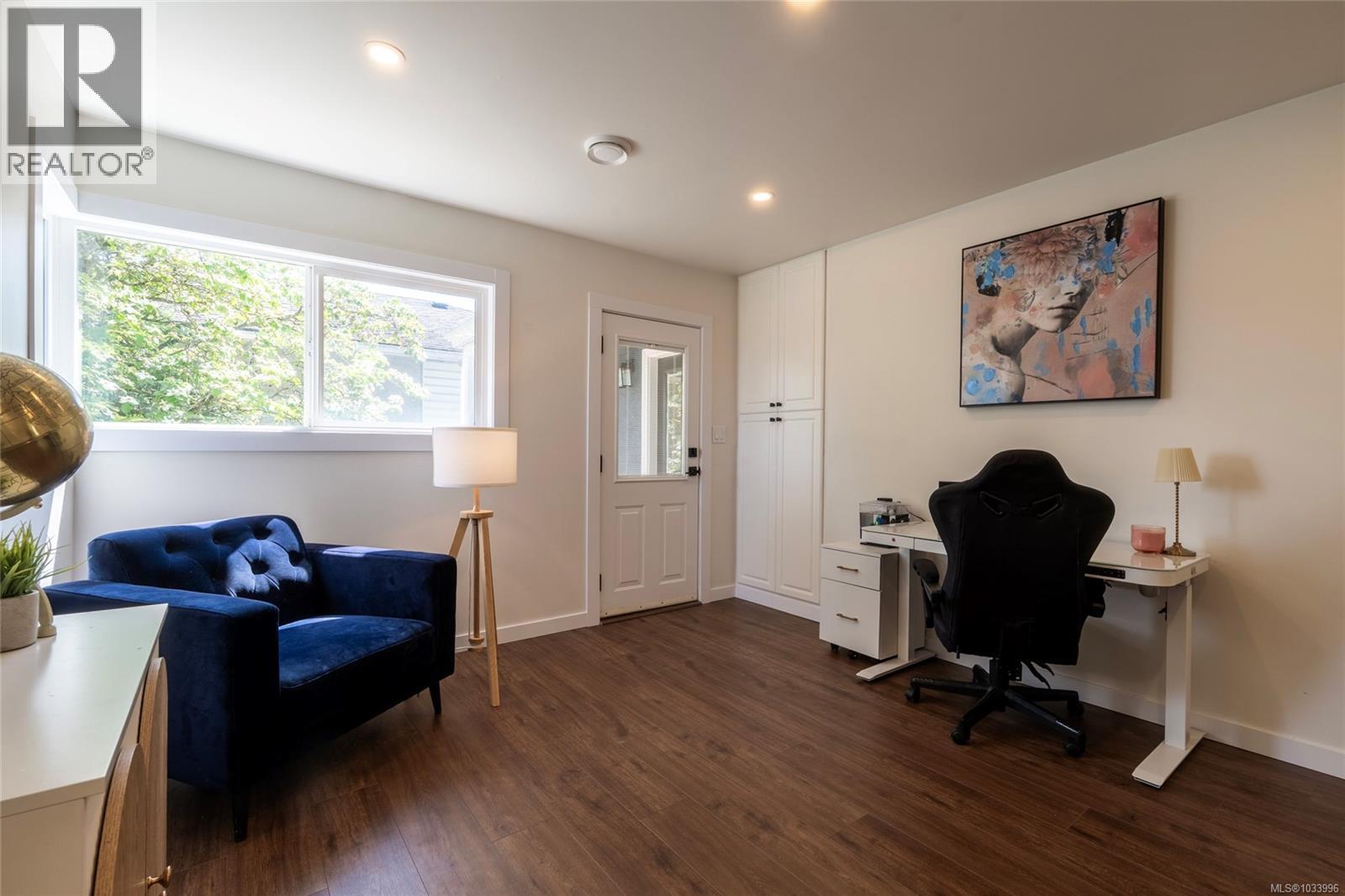 715 Middleton St, Saanich, British Columbia  V9A 2E1 - Photo 38 - 1033996